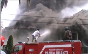 60 Bangunan Ludes Terbakar di Pontianak