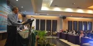 Sutarmidji : Kepsek Jangan Merokok