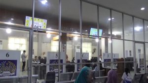 Pembuat Paspor Meningkat, Pemohon Datang Dari Subuh