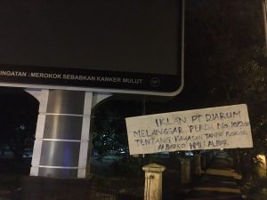 Badko HMI Kalbar Minta Pemkot Gusur Papan Iklan Rokok Di Untan