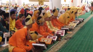 DPRD Pinta Sekolah Adakan Pengajian Bagi Para Murid
