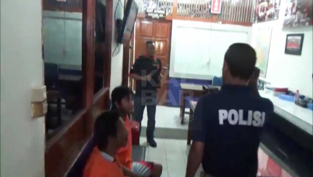 Mengaku Polisi, Pelaku Culik Satu Keluarga