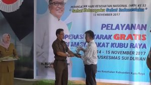 Dinkes Kubu Raya Bersama Puskesmas Sungai Durian Gelar Operasi Katarak Gratis