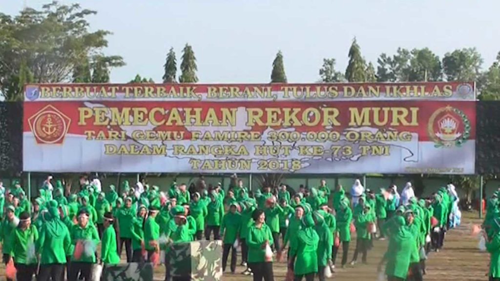 Ratusan Peserta Ikuti Pemecahan Rekor Muri Senam Gemu Famire