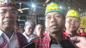 Sutopo Minta Maaf Jalani Hukum Adat Dayak Kanayatn