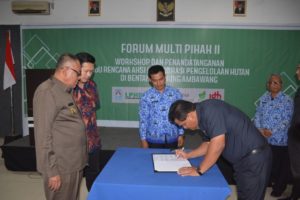 Menjaga Hutan Kubu dan Teluk Pakedai Bersama