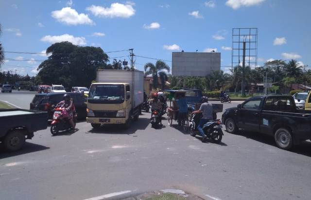 Lampu Merah Jembatan Kapuas Dua Mati, Buat Macet