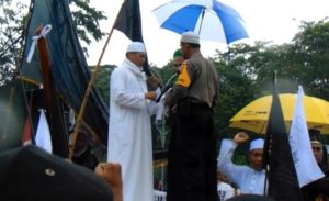 Sultan Minta Pembakar Bendera Ditindak Sesuai Hukum