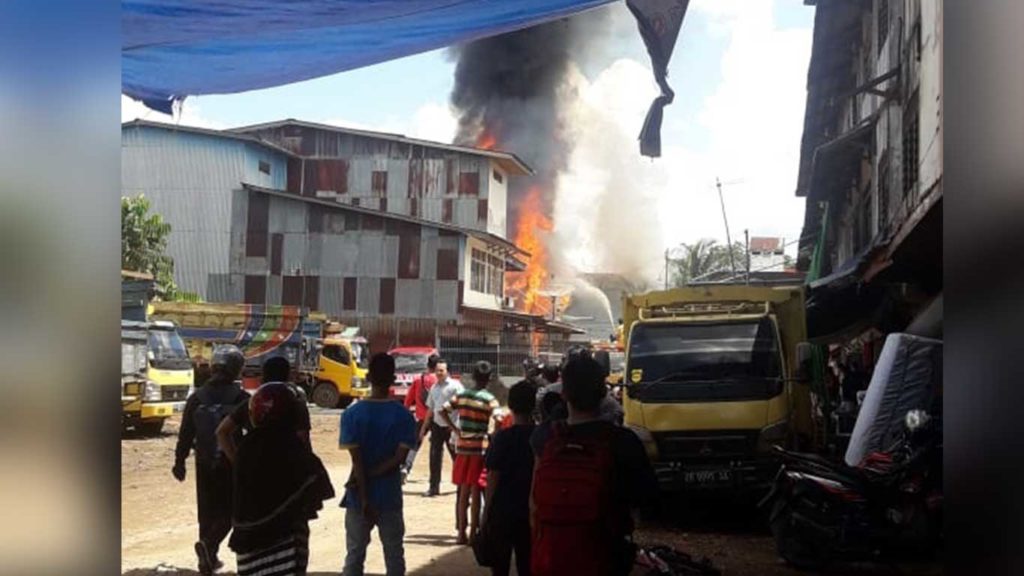 Kebakaran Martapura, Jalan Tanjungpura Macet