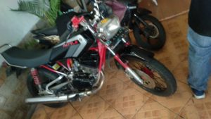 Curi RX King Club Motor, Pemuda Ini Diringkus Massa di Ayani Mega Mall