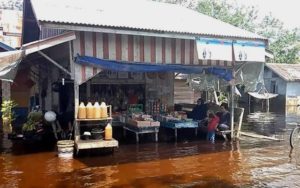 Tiap Tahun Banjir, Warga Harap Pemda Fikirkan Jalan Keluar
