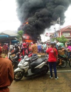 Kebakaran di Pal Lima : Gudang Hitler Ludes, Burung Kelvin Mati