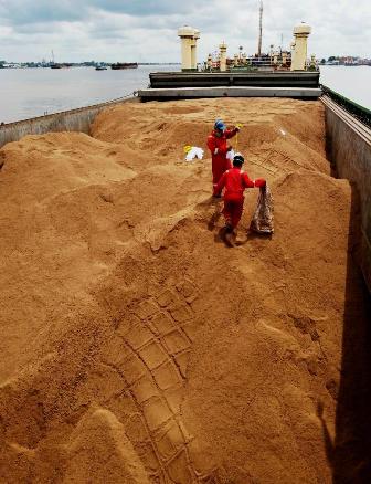 2.200 Ton Limbah Sawit Kita Diekspor Tiap Minggu