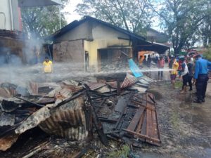 Bakar Rumah Sendiri, Pria Paruh Baya Ditangkap Polisi