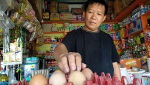 Pasar Mempawah : Harga Sembako Stabil, Hanya LPG 3 Kilo Yang Masih Langka