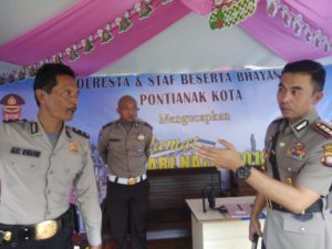 Kapolresta Pontianak Cek Kesiapan Pospam Natal dan Tahun Baru