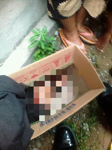 Warga Temukan Bayi Dalam Kardus Mie Instan