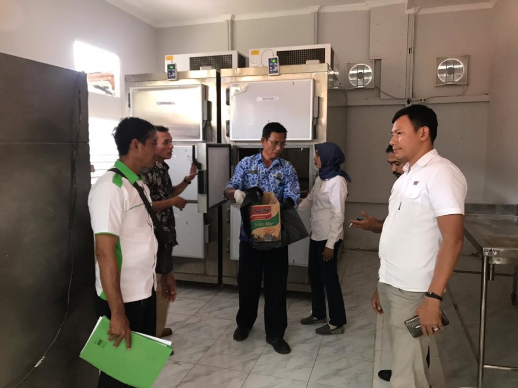 Bayi Dalam Kardus Dimakamkan Secara Layak