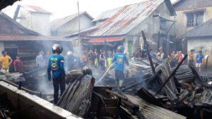 Api Hanguskan Empat Rumah di Kampung Beting