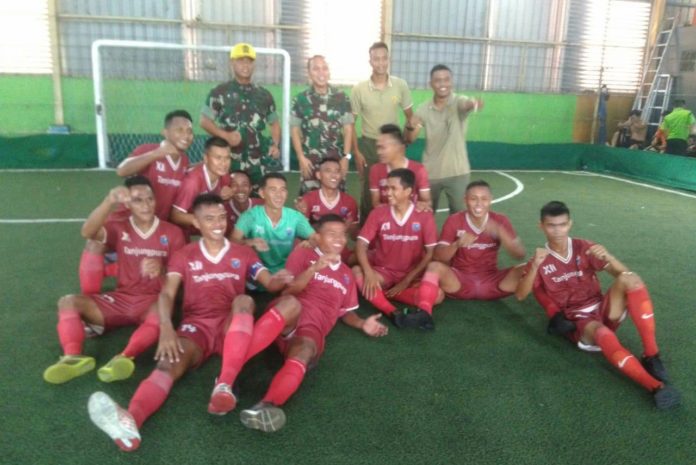 Tim Futsal PSAD Kodam XII/Tanjungpura sukses meraih juara pertama Futsal Antar Instansi dalam rangka memperingati HUT ke-62 Pemprov Kalimantan Barat. Foto dok Kodam XII/Tpr