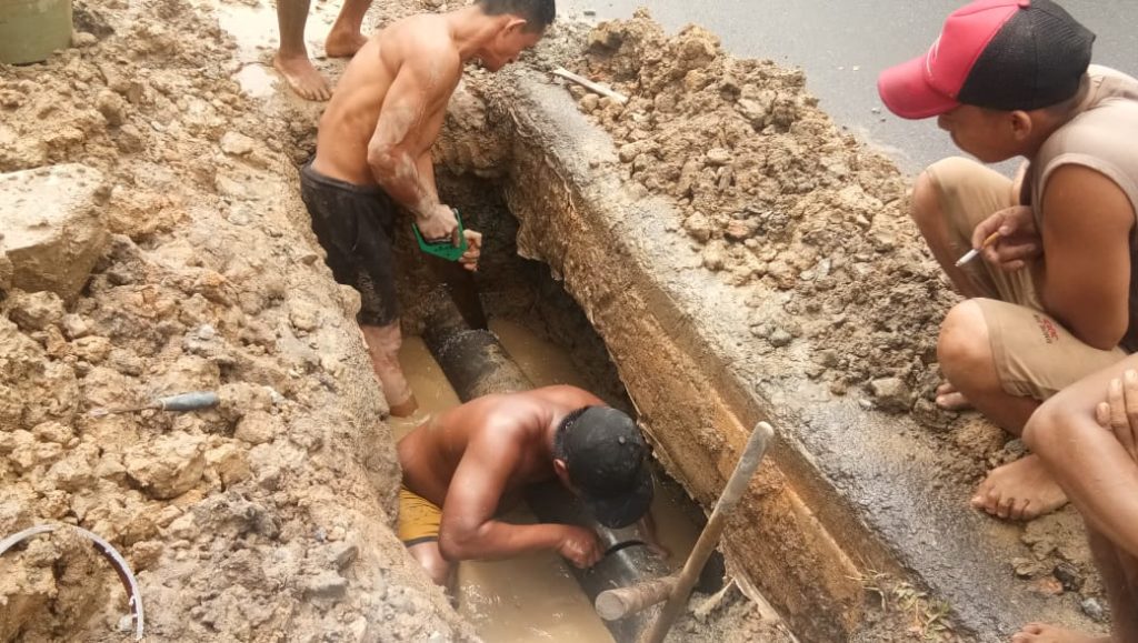 Jaga Kualitas Air, PDAM Perbaiki Pipa Bocor