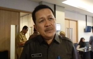 Hermanus Minta Satpol PP Tertibkan Pemain Layangan