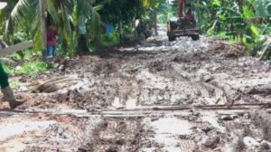 Jalan Pal Rusak Akibat Proyek Lapas