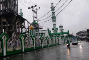 Kawasan Masjid Raya Singkawang Tergenang