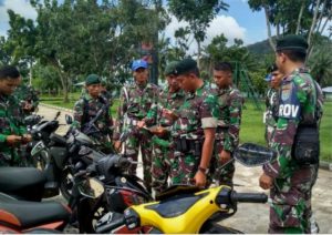 Kelengkapan Motor Prajurti Yonif Raider 641 Singkawang Diperiksa