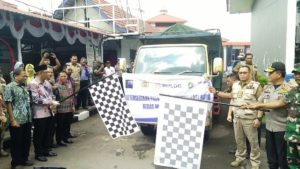 Empat Truk Berisi 20 Ton Beras Dilepas Sutarmidji