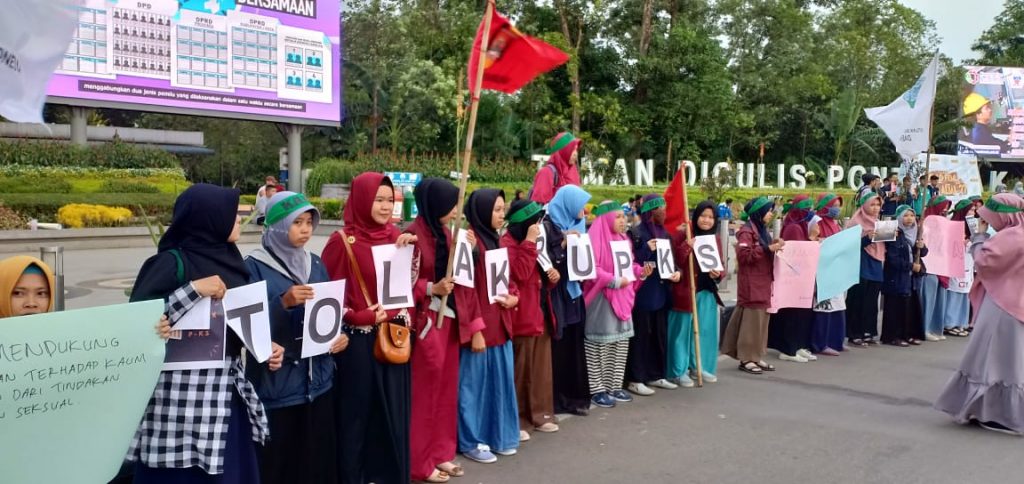 Aliansi Perempuan Kalbar Gelar Aksi Penolakan RUU-PKS