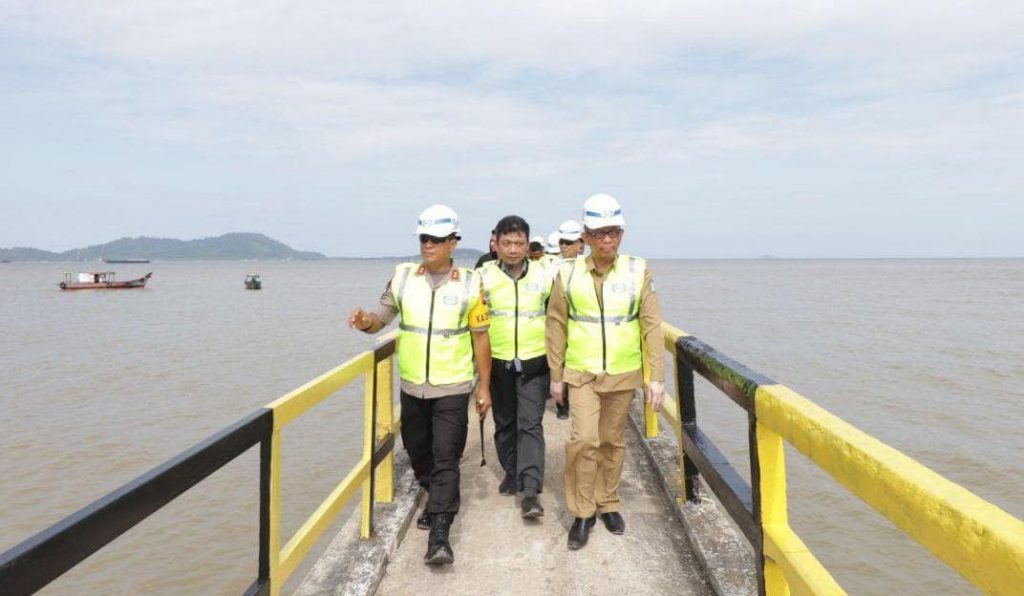 Monitor Bersama Pembangunan Pelabuhan Internasional Kijing
