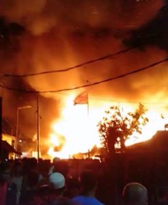 Ini Penyebab Sepuluh Rumah Dekat Masjid Jami Keraton Kadriyah Terbakar