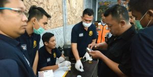 Sopir dan Kondektur Bus di Terminal Antar Negara Tes Urine