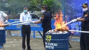 Barang Sitaan Masuk dari PLBN Aruk Dimusnahkan 