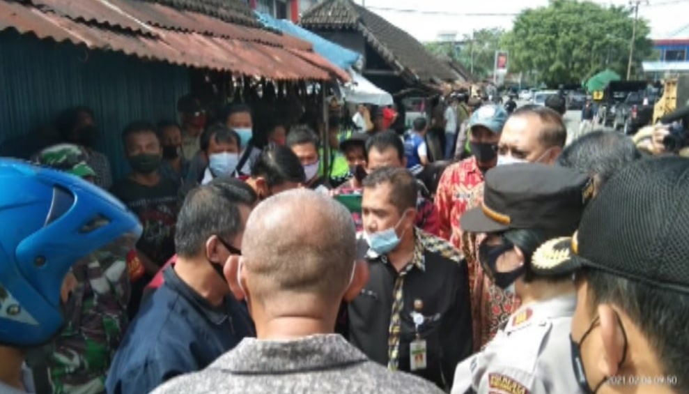 Pembongkaran Kios Pedagang Gusti Ngurah Rai Ditunda Hingga 12 Februari 