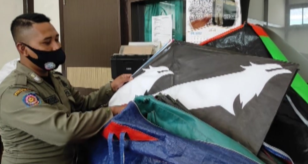 Denda Pemain dan Penjual Layangan Rp 500 Ribu