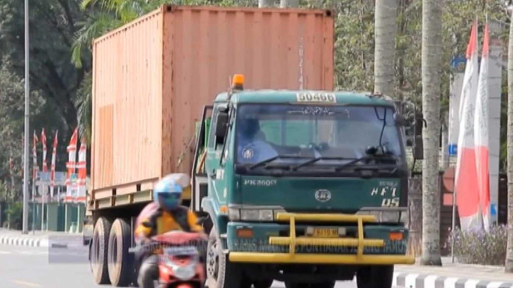 Angkutan Barang Dilarang Melintas Pontianak Jelang Tahun Baru