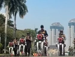 Heboh Robot Polisi di Monas, Netizen Bertanya: “Untuk Apa Sih?” Ini Jawaban Lengkapnya!