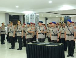 Rotasi Jabatan Strategis di Polda Kalbar: 24 Pejabat Utama dan Kapolres Resmi Berganti Posisi