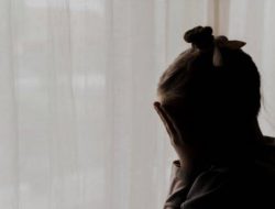 Bejat! Pria di Kubu Raya Rudapaksa Tetangga Remajanya Hingga Hamil 5 Bulan, Keluarga Tuntut Hukuman Berat