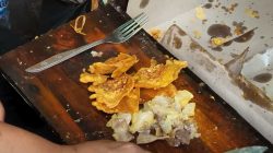 Memburu-Kelezatan-Cungkring-Pak-Jumat-Yang-Legendaris-di-Bogor-2