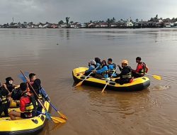 Aksi Bersih Kapuas: Ratusan Kilogram Sampah Diangkut dari Sungai