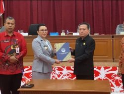 Landak Tata Ulang Birokrasi dan Pembangunan: Dua Raperda Strategis Disetujui DPRD