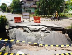 Akhirnya, Perbaikan Jembatan Dharma Putra Dimulai!