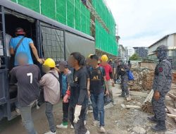 102 Pendatang Gelap di Kuching Ditangkap dalam Operasi Besar-besaran