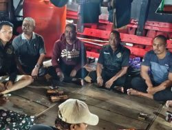Karam Diterjang Gelombang, Kapal Bermuatan Kopra Rp100 Juta Tenggelam di Padang Tikar