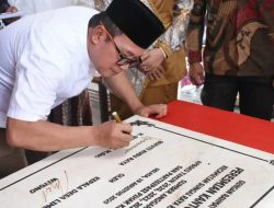 Gedung Megah, Pelayanan Harus Wah! Bupati Sujiwo Resmikan Kantor Desa Limbung