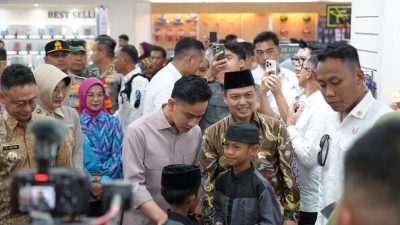 Belanja Ceria Bersama Wapres: Ratusan Anak Yatim Pontianak Sambut Kehadiran Gibran di Mega Mall