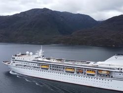 Kapal Pesiar Mewah Villa Vie Odyssey Sandar di Ternate, Kebangkitan Pariwisata Maluku Utara